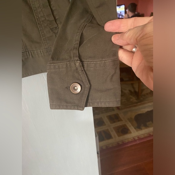 3/12$ Women’s denim Jacket tag says XL please look at measurements - Picture 3 of 8